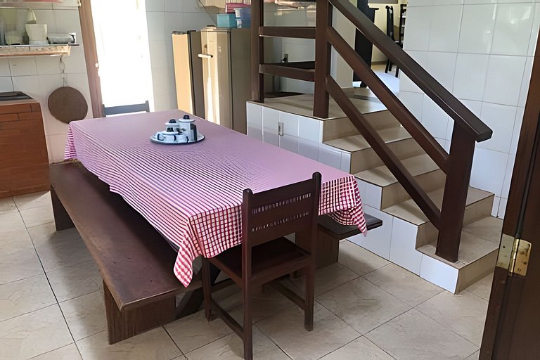 Sitio com Piscina AQUECIDa e 5 quartos c/ suíte!