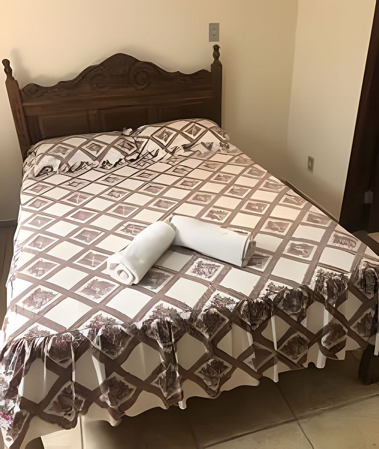 Sitio com Piscina AQUECIDa e 5 quartos c/ suíte!