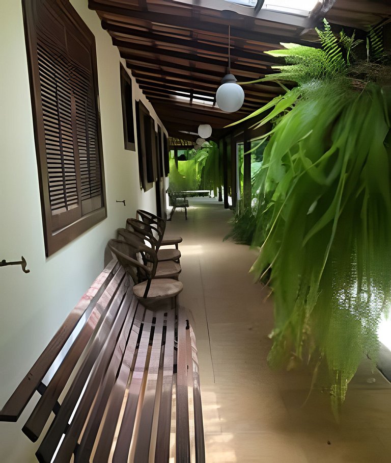 Sitio com Piscina AQUECIDa e 5 quartos c/ suíte!