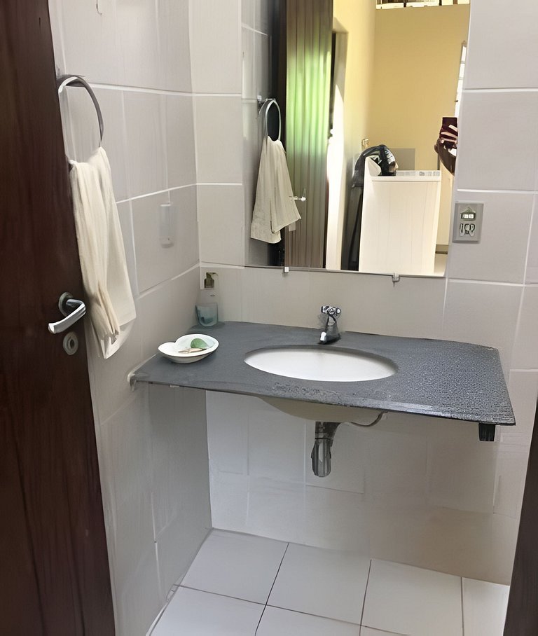 Sitio com Piscina AQUECIDa e 5 quartos c/ suíte!