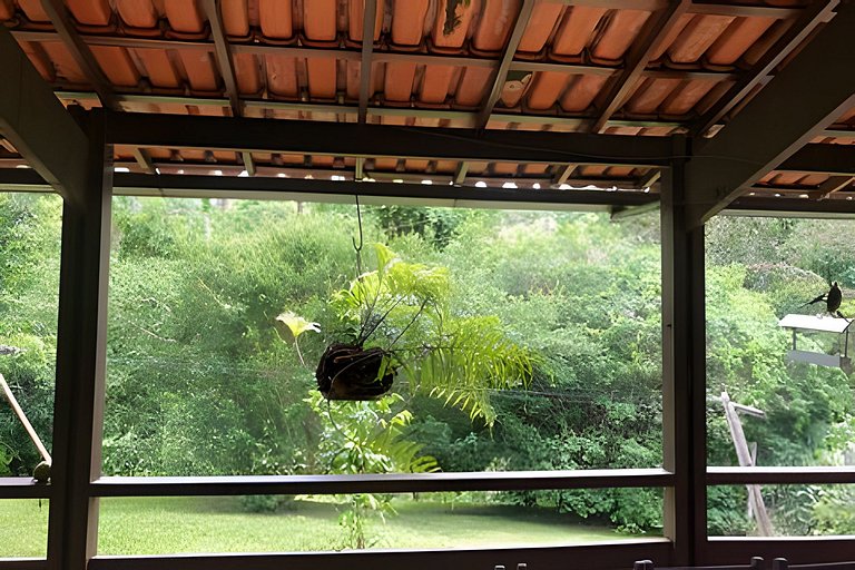 Sitio com Piscina AQUECIDa e 5 quartos c/ suíte!