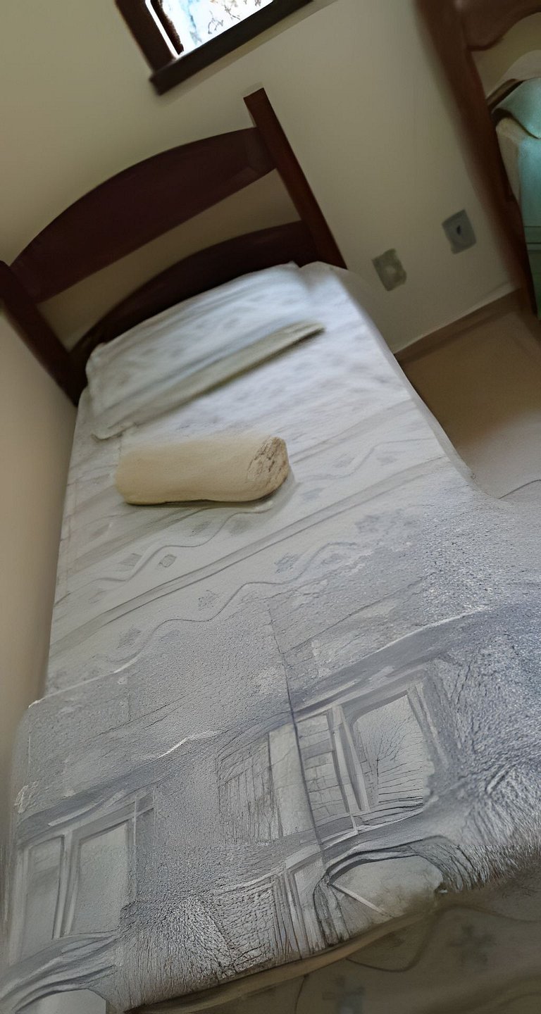 Sitio com Piscina AQUECIDa e 5 quartos c/ suíte!