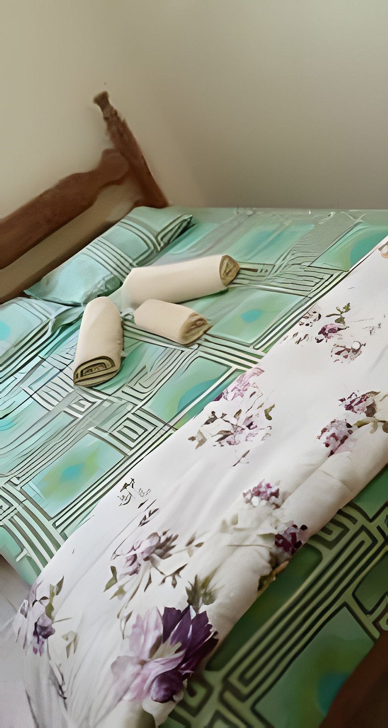 Sitio com Piscina AQUECIDa e 5 quartos c/ suíte!