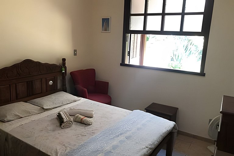 Sitio com Piscina AQUECIDa e 5 quartos c/ suíte!