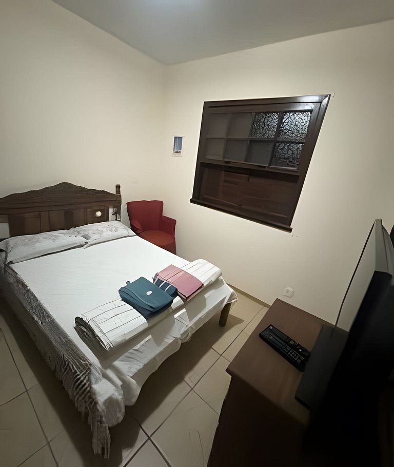 Sitio com Piscina AQUECIDa e 5 quartos c/ suíte!