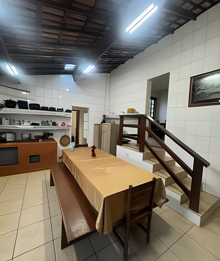 Sitio com Piscina AQUECIDa e 5 quartos c/ suíte!