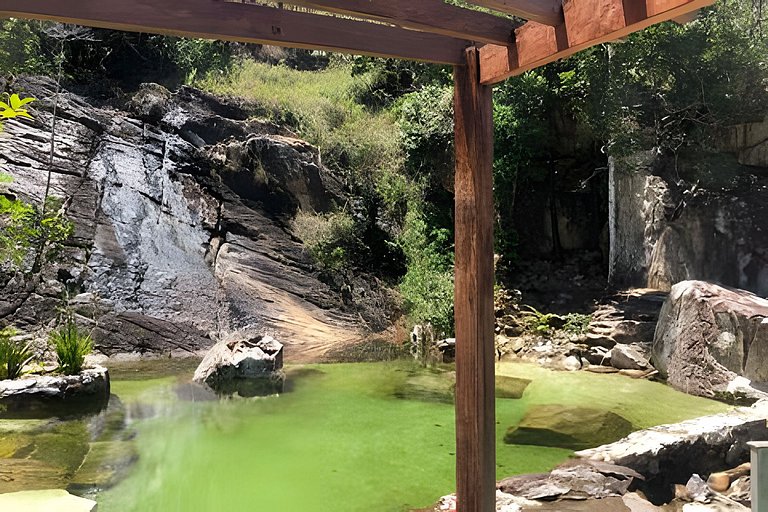 Sítio Piscina natural, Trilha e Cachoeira