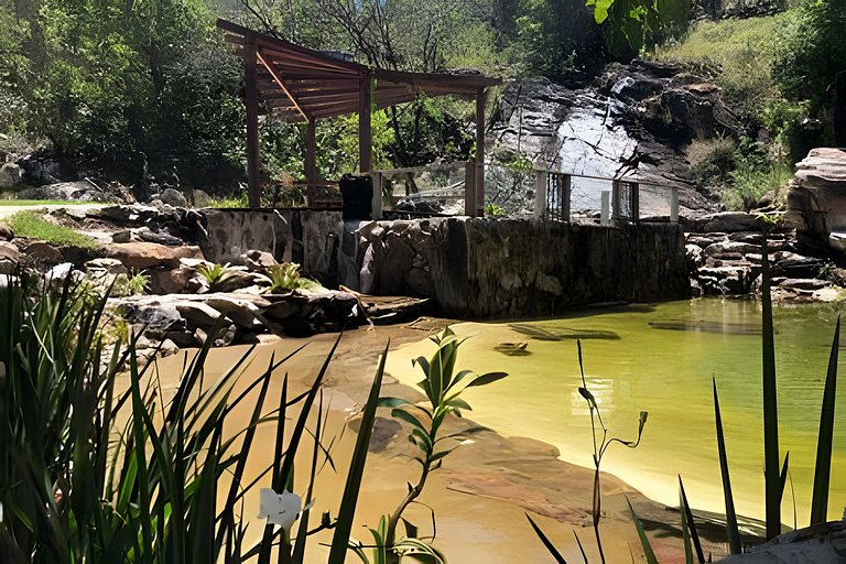 Sítio Piscina natural, Trilha e Cachoeira