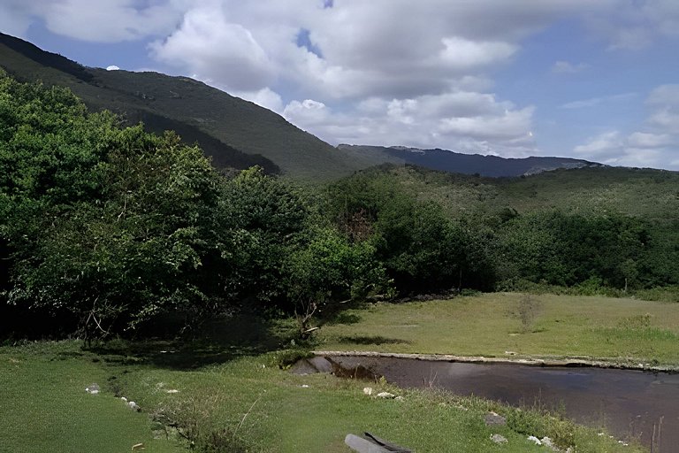 Sítio Piscina natural, Trilha e Cachoeira