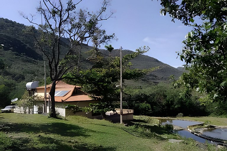 Sítio Piscina natural, Trilha e Cachoeira