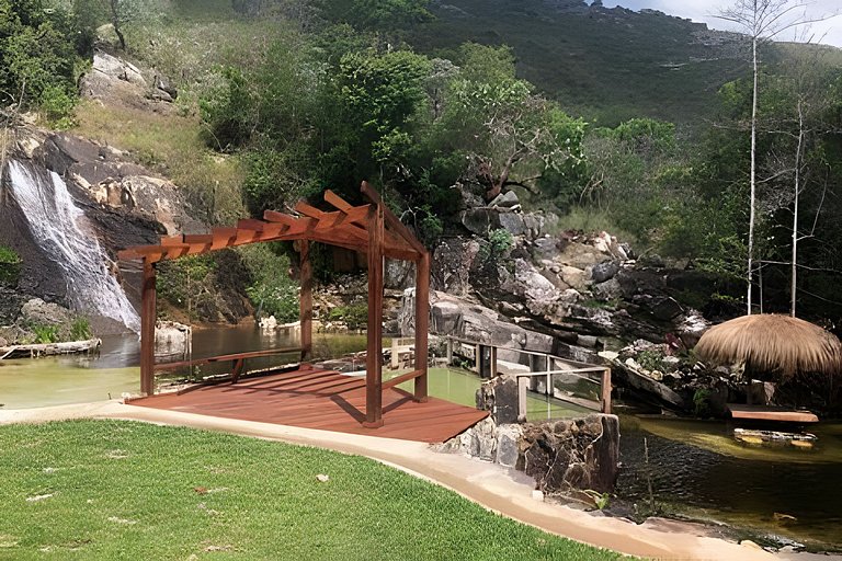 Sítio Piscina natural, Trilha e Cachoeira