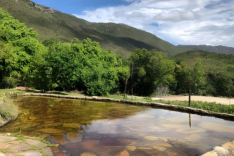 Sítio Piscina natural, Trilha e Cachoeira