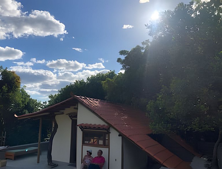Chalé e Cachoeira ao Pé da Serra
