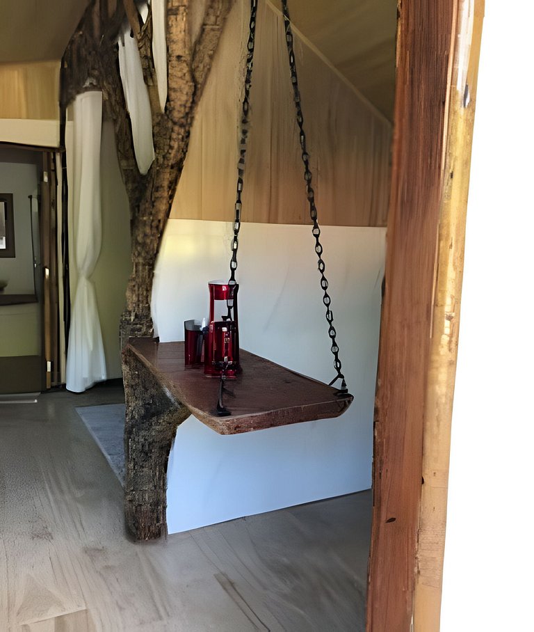 Chalé e Cachoeira ao Pé da Serra