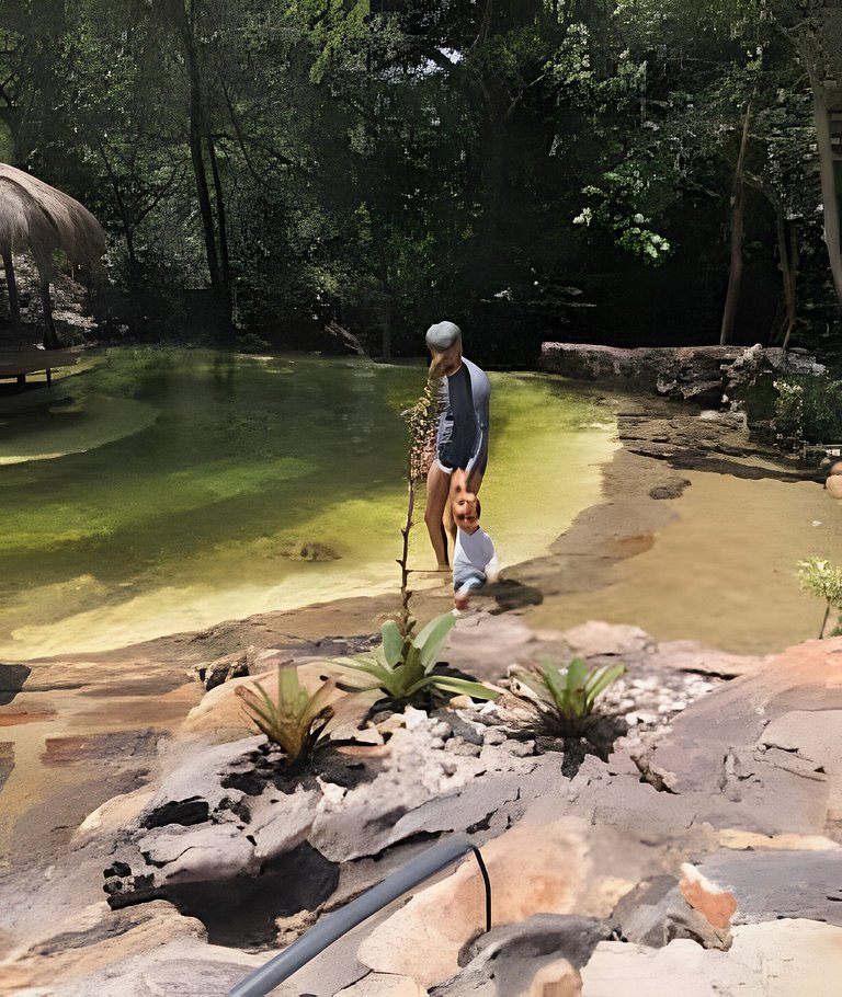 Chalé e Cachoeira ao Pé da Serra