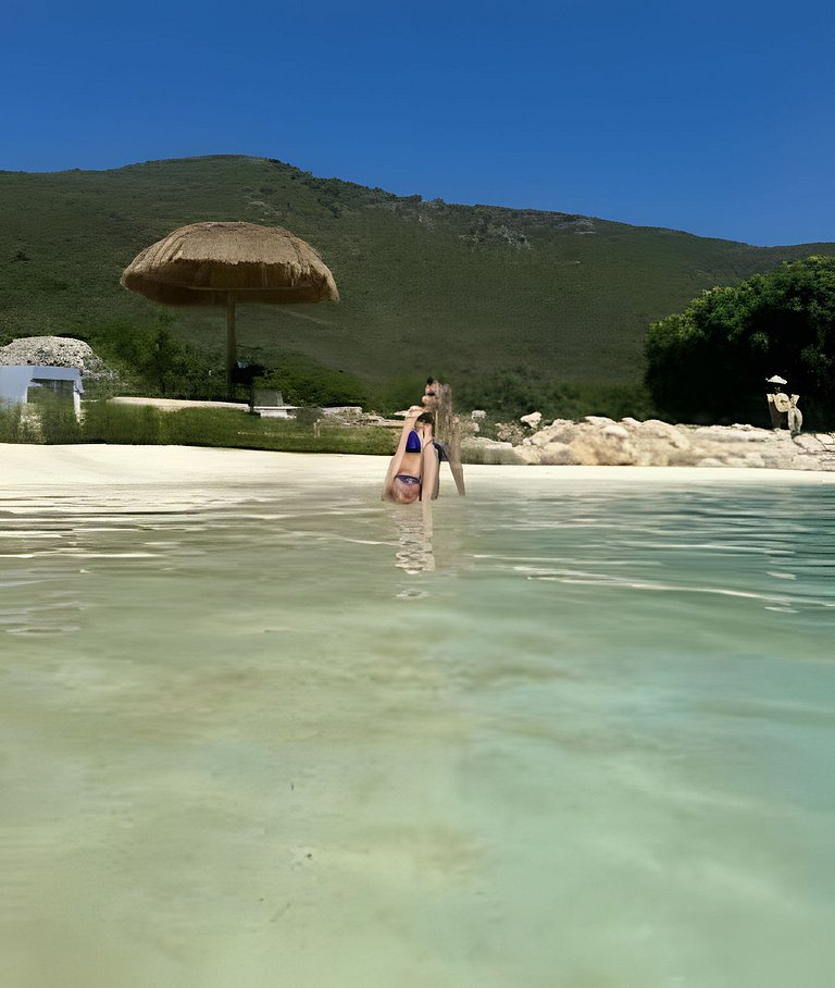Chalé e Cachoeira ao Pé da Serra