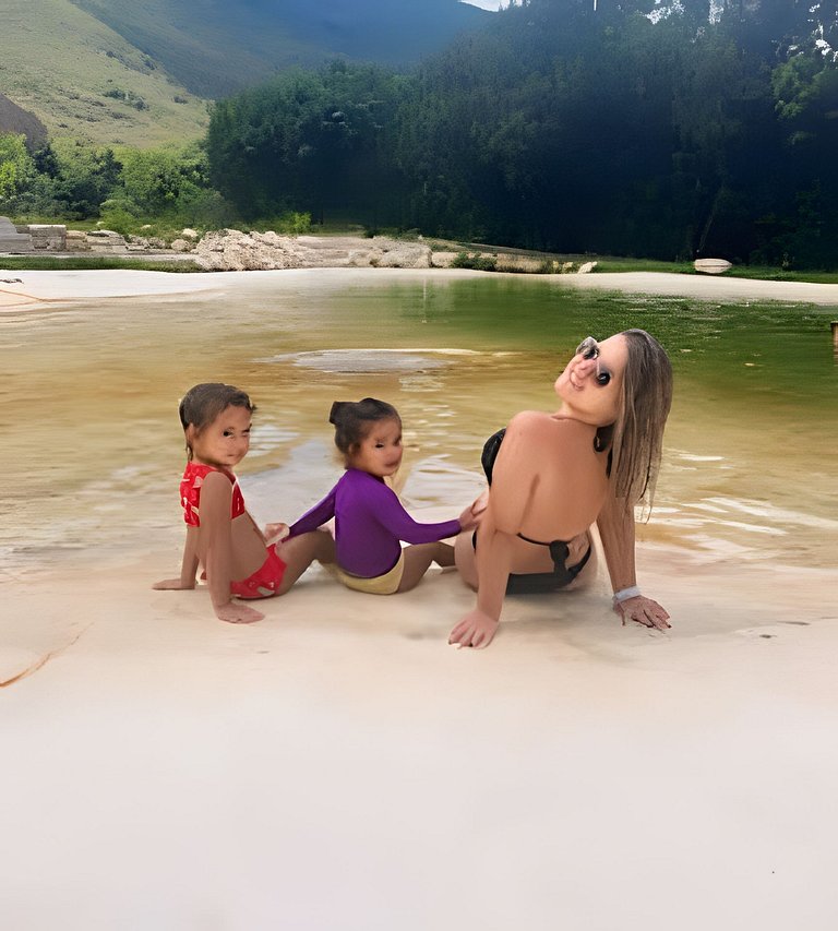 Chalé e Cachoeira ao Pé da Serra