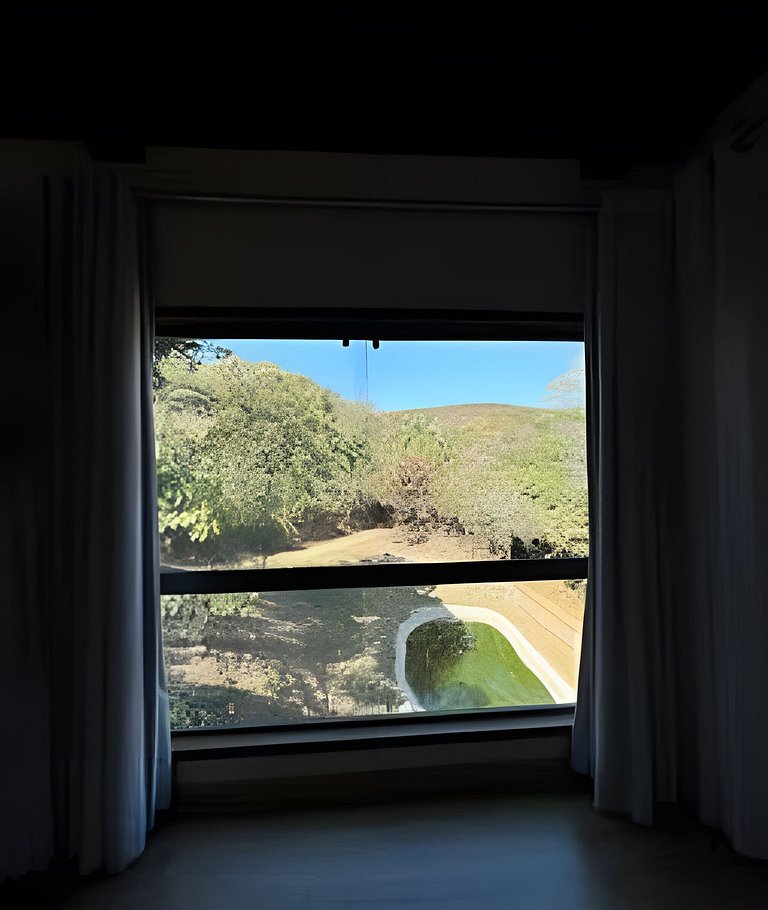 Chale com Hidromassagem em meio a Natureza