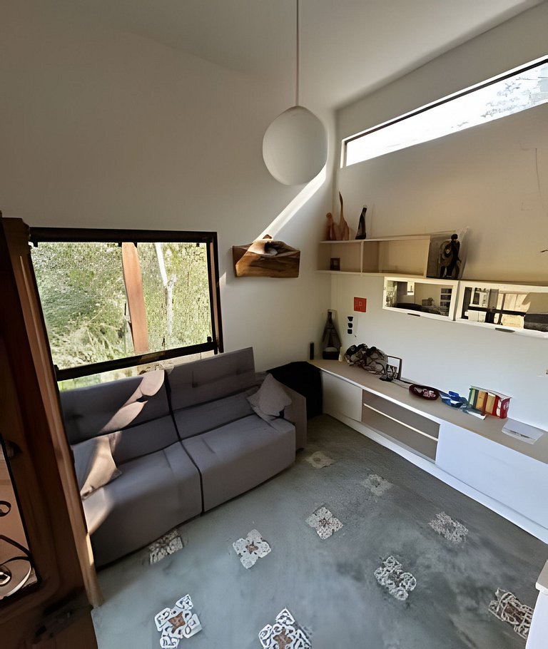 Chale com Hidromassagem em meio a Natureza