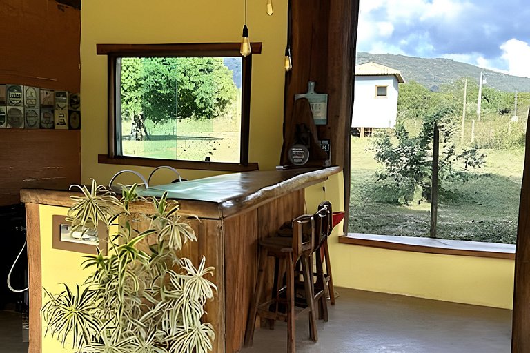 Sitio com Spa Aquecida, Piscina e Vista da Serra