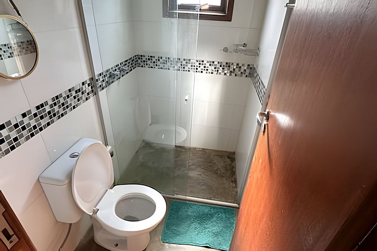 Sitio com Spa Aquecida, Piscina e Vista da Serra